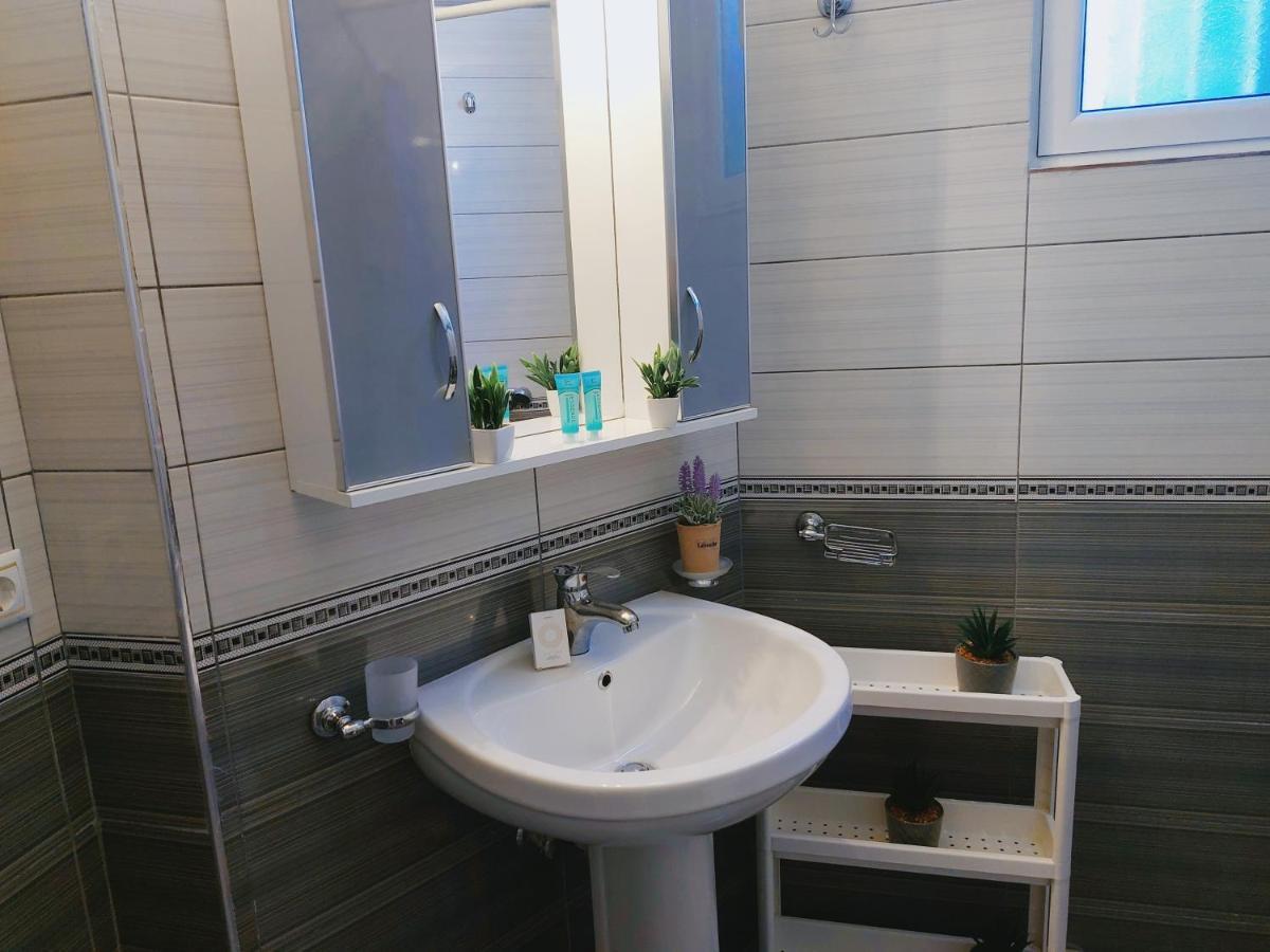 Orange Guest House Дхерми Экстерьер фото